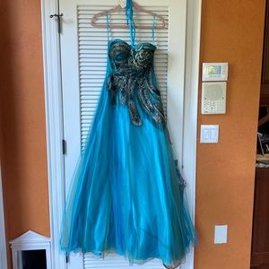 Windsor | Blue Peacock Tulle Prom Maxi Dress